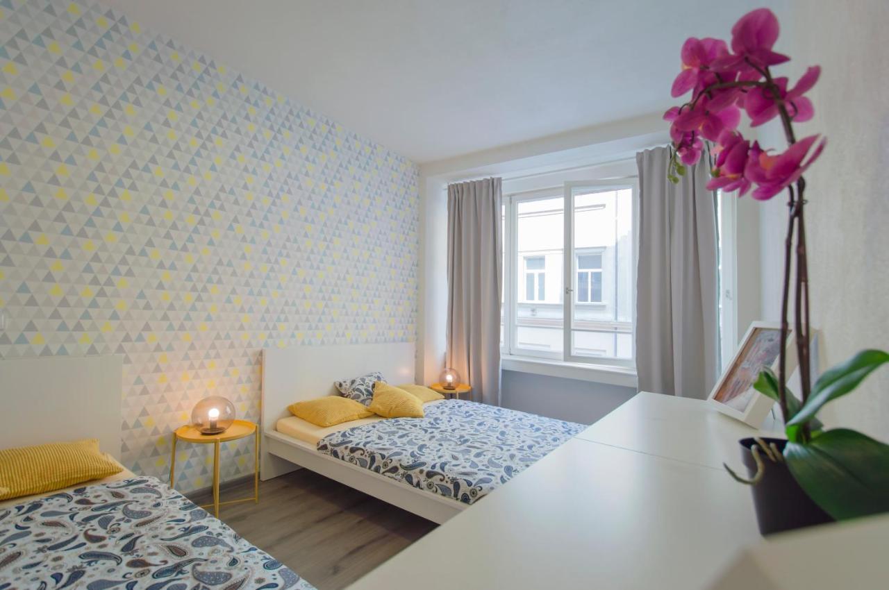 Apartment U Pujcovny 6 Prague Luaran gambar